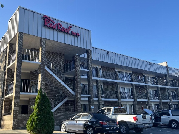 Budgetel Inn and Suites image 1